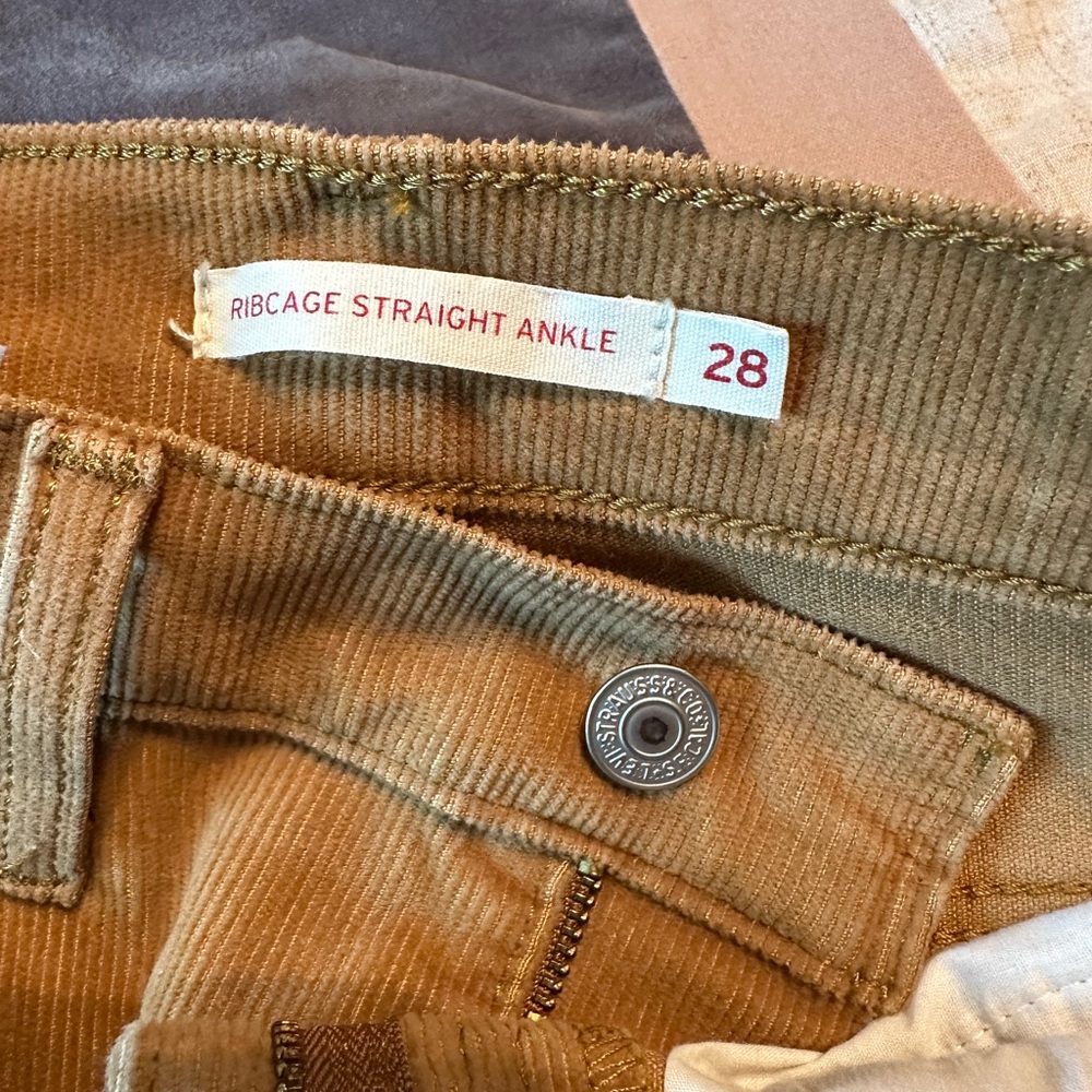 Levi's High Rise Ribcage Straight Ankle Jeans - Tan
